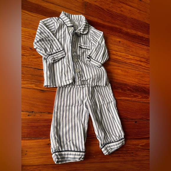 Petit Plume striped cream and black 2 piece big boy pjs - Picture 1 of 3